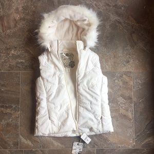 🆕WT Children’s Place Vest with Faux Fur Hood
